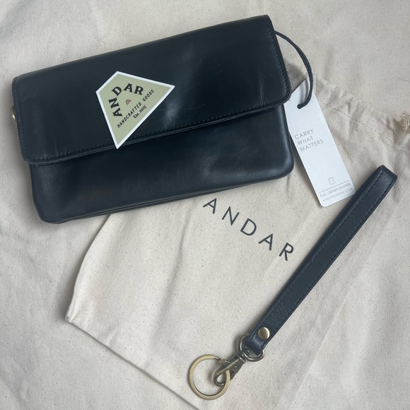 Handbags - NWT Stevie from Andar